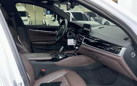 BMW 5 серия, 2018 год, 4 890 000 рублей, 11 фотография