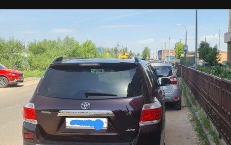 Toyota Highlander III, 2012 год, 2 200 000 рублей, 18 фотография