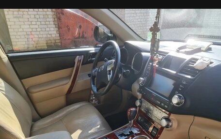 Toyota Highlander III, 2012 год, 2 200 000 рублей, 22 фотография