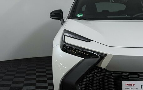 Toyota C-HR, 2024 год, 4 700 000 рублей, 18 фотография