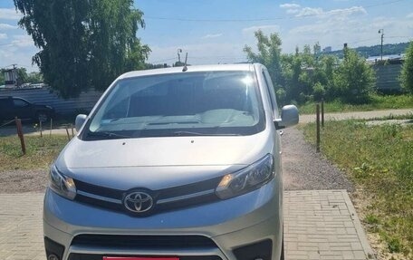 Toyota ProAce II, 2018 год, 2 750 000 рублей, 1 фотография