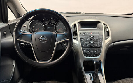 Opel Astra J, 2011 год, 549 800 рублей, 6 фотография