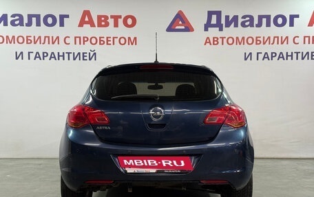 Opel Astra J, 2011 год, 549 800 рублей, 4 фотография