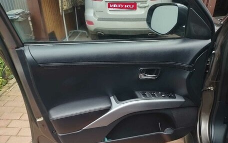 Mitsubishi Outlander III рестайлинг 3, 2011 год, 1 200 000 рублей, 7 фотография