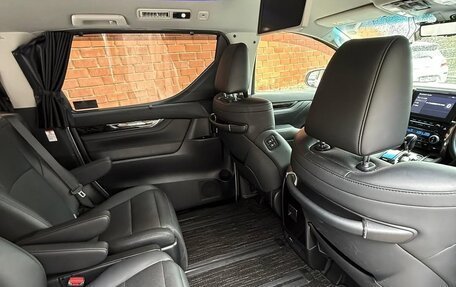 Toyota Alphard III, 2021 год, 3 670 000 рублей, 12 фотография