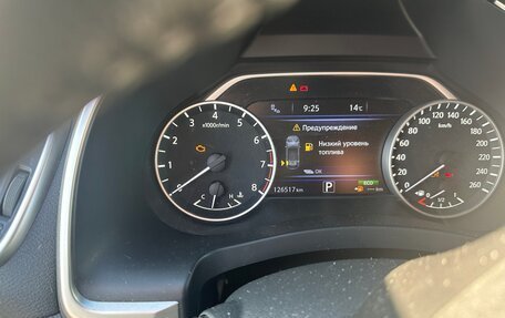 Nissan Murano, 2017 год, 1 840 000 рублей, 12 фотография