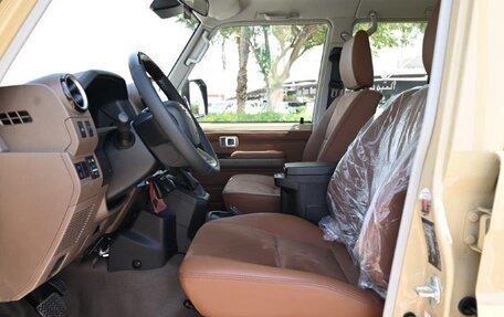 Toyota Land Cruiser 70, 2025 год, 10 300 000 рублей, 5 фотография