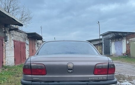 Opel Omega B, 1998 год, 315 000 рублей, 12 фотография