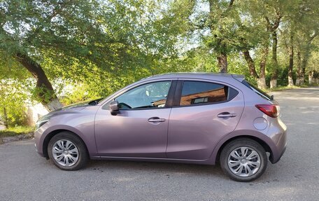 Mazda Demio IV, 2015 год, 850 000 рублей, 32 фотография