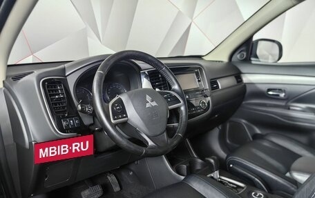 Mitsubishi Outlander III рестайлинг 3, 2012 год, 1 395 000 рублей, 14 фотография