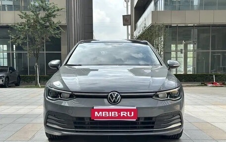 Volkswagen Golf VIII, 2021 год, 1 562 222 рублей, 2 фотография
