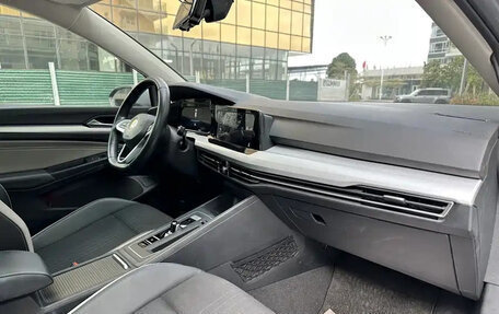 Volkswagen Golf VIII, 2021 год, 1 562 222 рублей, 8 фотография