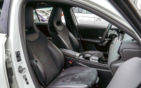 Mercedes-Benz A-Класс, 2020 год, 2 790 000 рублей, 8 фотография