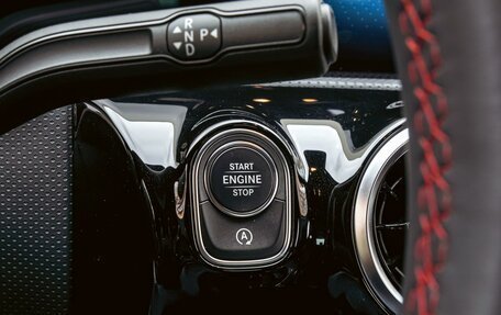 Mercedes-Benz A-Класс, 2020 год, 2 790 000 рублей, 17 фотография