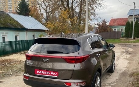 KIA Sportage IV рестайлинг, 2017 год, 2 000 000 рублей, 18 фотография