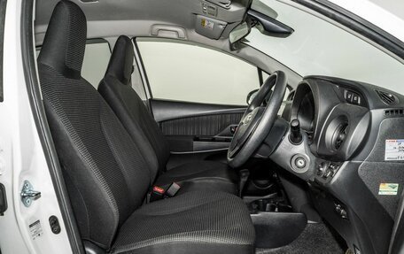 Toyota Vitz, 2018 год, 950 000 рублей, 5 фотография