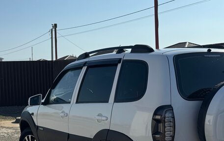 Chevrolet Niva I рестайлинг, 2004 год, 480 000 рублей, 4 фотография