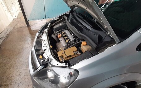 Opel Zafira B, 2006 год, 380 000 рублей, 6 фотография