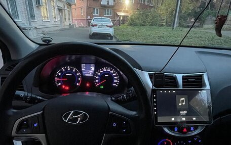 Hyundai Solaris II рестайлинг, 2016 год, 1 100 000 рублей, 7 фотография