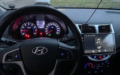 Hyundai Solaris II рестайлинг, 2016 год, 1 100 000 рублей, 8 фотография