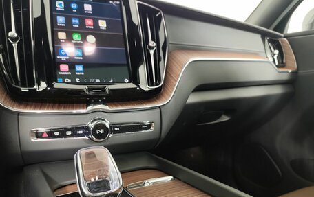 Volvo XC60 II, 2024 год, 6 850 000 рублей, 10 фотография