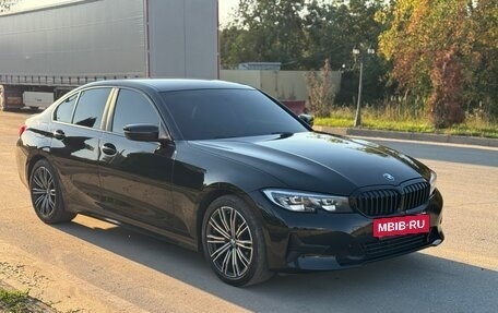 BMW 3 серия, 2020 год, 2 350 000 рублей, 2 фотография