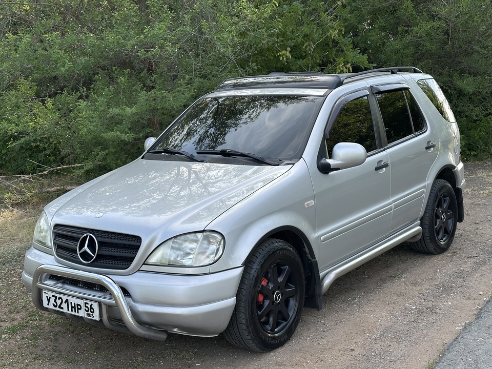 Mercedes-Benz M-Класс W163, 2000 год, 695 000 рублей, 1 фотография