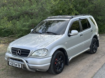 Mercedes-Benz M-Класс W163, 2000 год, 695 000 рублей, 1 фотография