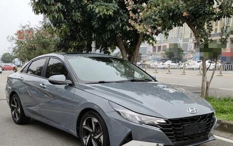 Hyundai Elantra, 2021 год, 1 350 000 рублей, 2 фотография