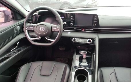 Hyundai Elantra, 2021 год, 1 350 000 рублей, 5 фотография
