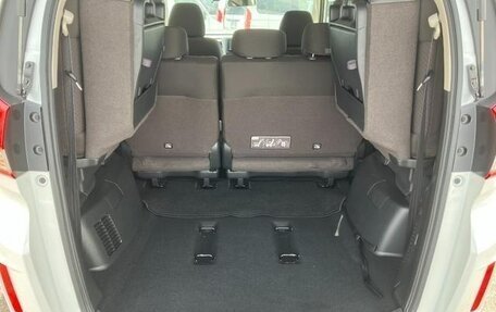 Honda Freed II, 2021 год, 1 650 000 рублей, 13 фотография