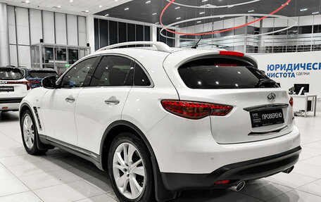 Infiniti QX70, 2016 год, 2 730 000 рублей, 7 фотография