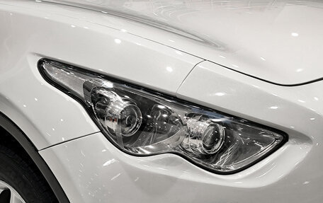 Infiniti QX70, 2016 год, 2 730 000 рублей, 17 фотография