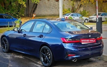 BMW 3 серия, 2019 год, 3 950 000 рублей, 10 фотография