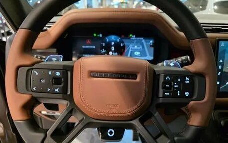 Land Rover Defender II, 2025 год, 29 200 000 рублей, 7 фотография