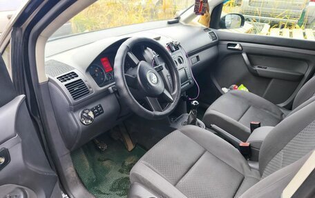 Volkswagen Touran III, 2004 год, 499 000 рублей, 6 фотография