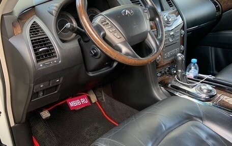 Infiniti QX56, 2013 год, 1 950 000 рублей, 15 фотография