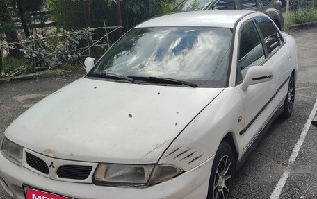 Mitsubishi Carisma I, 1998 год, 230 000 рублей, 1 фотография