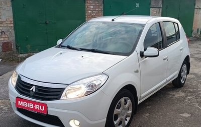 Renault Sandero I, 2013 год, 700 000 рублей, 1 фотография