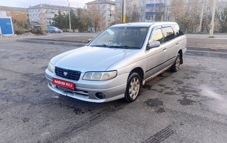 Nissan Expert, 2002 год, 165 000 рублей, 1 фотография