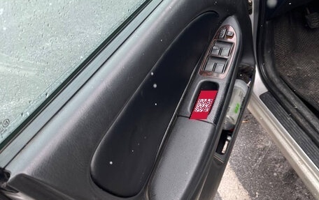 Toyota Avensis III рестайлинг, 2001 год, 580 000 рублей, 8 фотография