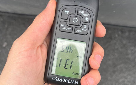 Toyota Avensis III рестайлинг, 2001 год, 580 000 рублей, 19 фотография