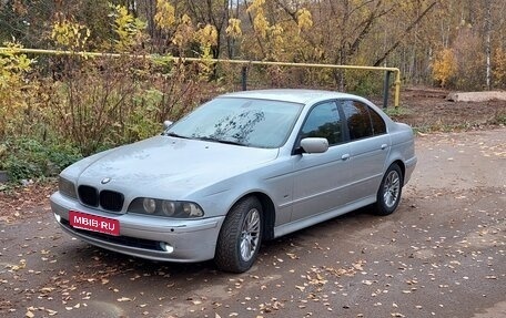 BMW 5 серия, 2003 год, 450 000 рублей, 1 фотография
