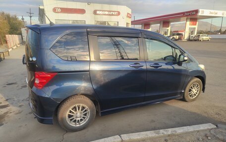 Honda Freed I, 2010 год, 850 000 рублей, 1 фотография