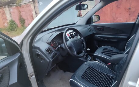 Hyundai Tucson III, 2008 год, 670 000 рублей, 21 фотография