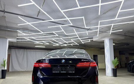 BMW 5 серия, 2025 год, 8 400 000 рублей, 10 фотография