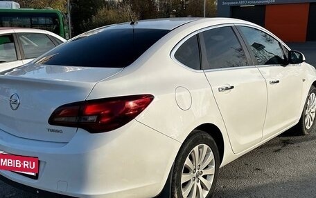 Opel Astra J, 2013 год, 779 000 рублей, 5 фотография