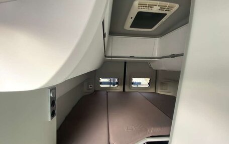 Volkswagen California T6, 2023 год, 16 000 000 рублей, 5 фотография