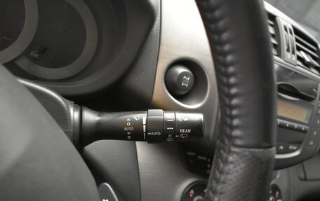 Toyota RAV4, 2011 год, 1 295 000 рублей, 26 фотография