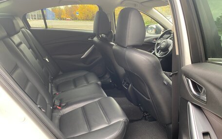 Mazda 6, 2015 год, 1 900 000 рублей, 11 фотография